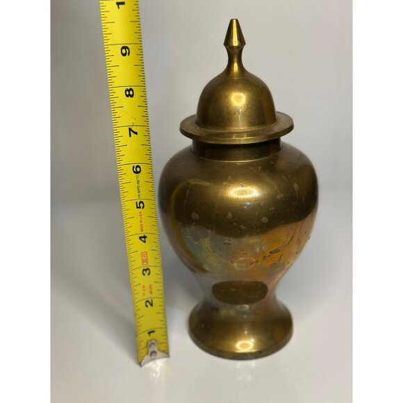 VTG Brass Lidded Temple-Style Vase 9.5"Ginger Jar Decorative Timeless Home Décor - Picture 9 of 9